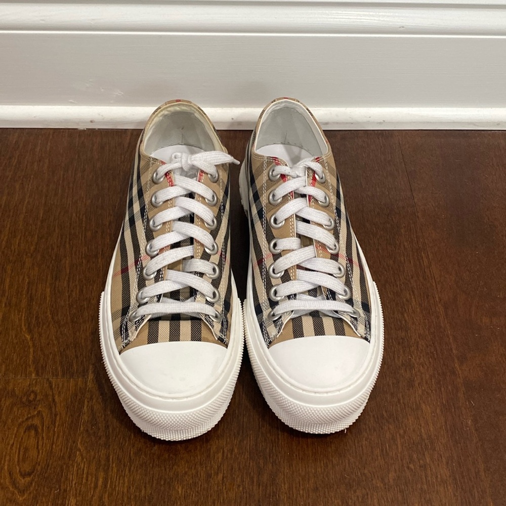 Burberry Sneakers